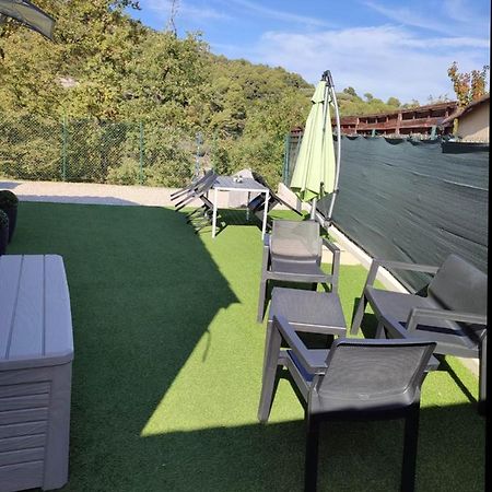 Appartement F1 avec un espace jardin à Gattières Extérieur photo